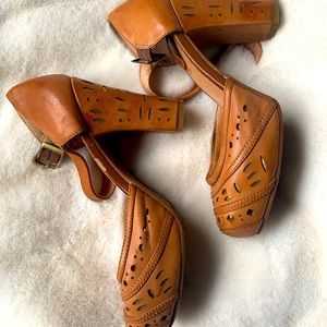 Cute, Metal accented Miz Mooz Tan Leather Heels